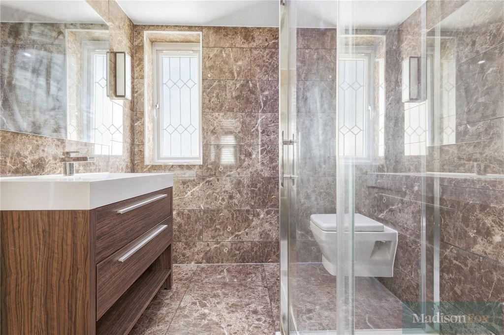 Additional image 28 of 5 bed detached house for saleWoodland Way, Woodford Green IG8