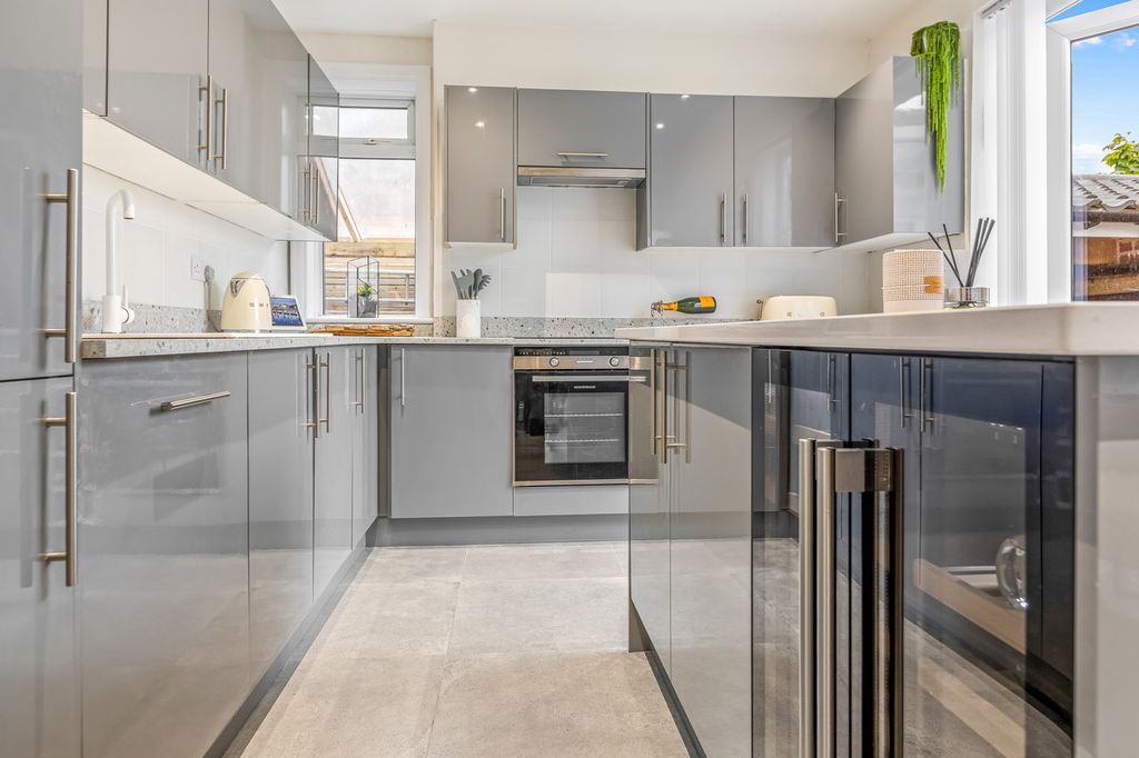 Additional image 3 of 3 bed detached house for salePine Road, Glenfield LE3