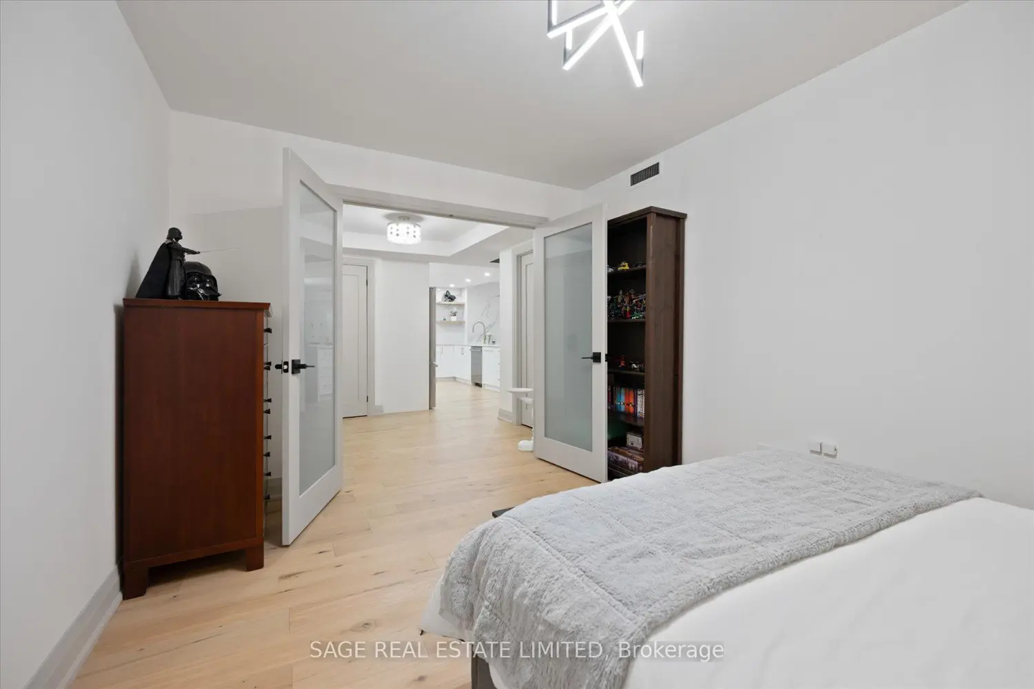 Additional image 13 of 160 Frederick Street 305