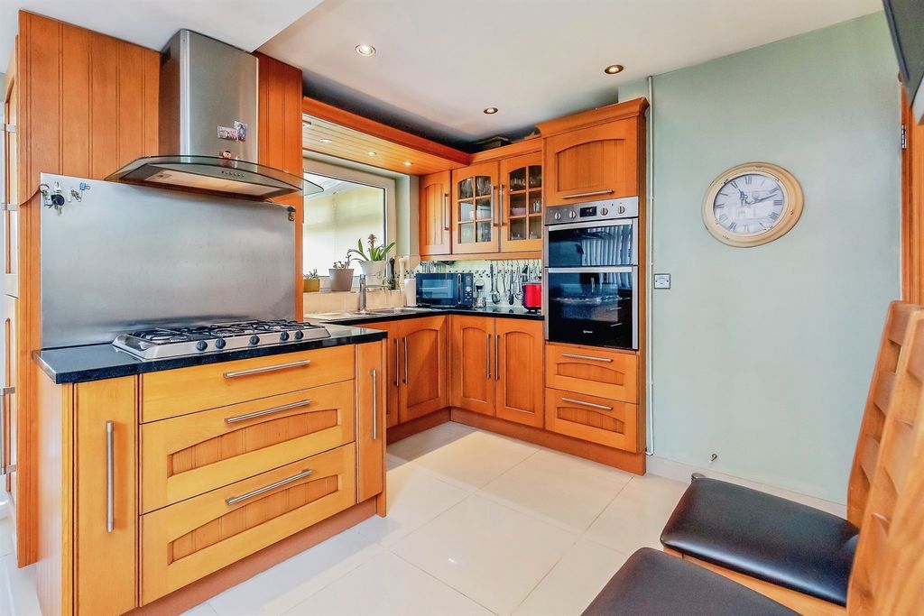 Additional image 8 of 3 bed detached bungalow for saleWelland View Road, Cottingham, Market Harborough LE16