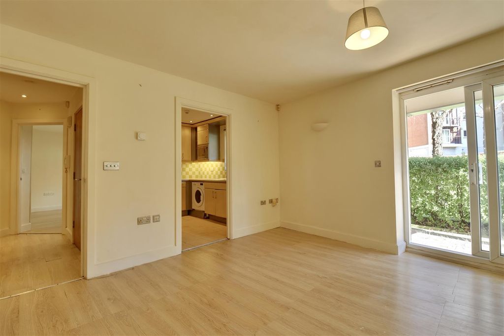 Additional image 5 of 1 bed flat for saleGunwharf Quays, Portsmouth PO1