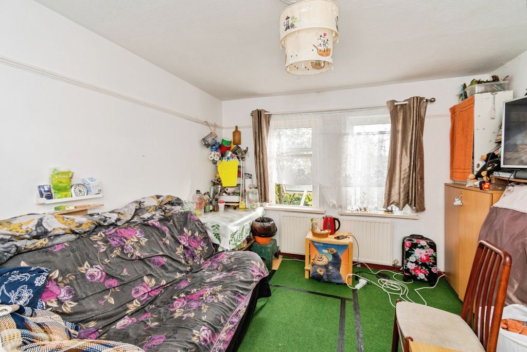 Additional image 3 of 3 bed semi-detached house for saleHarefield Road, Southampton, Hampshire SO17