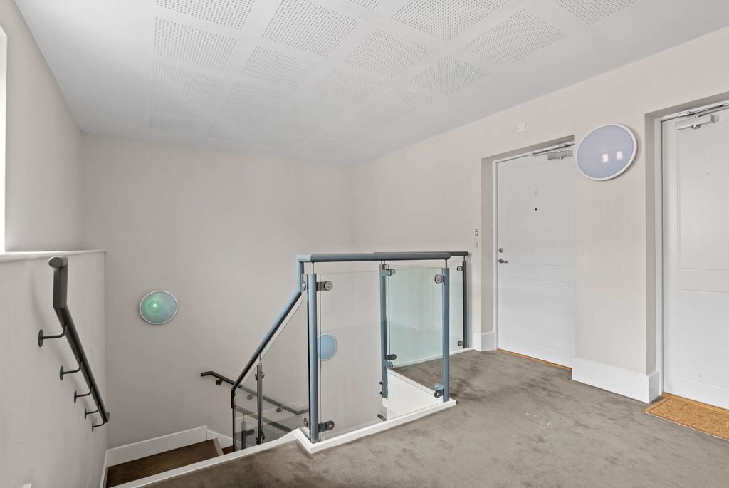 Additional image 11 of 2 bed flat for saleApartment 5, Armstrong House, Armstrong Drive, Diglis, Worcester. WR1
