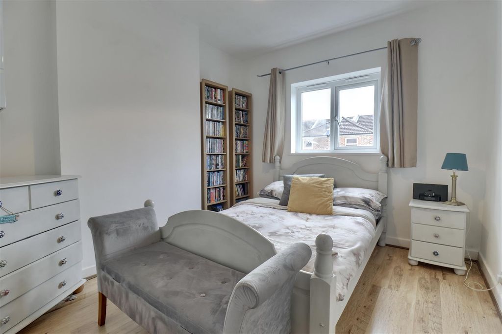 Additional image 11 of 3 bed terraced house for saleEmpshott Road, Southsea PO4