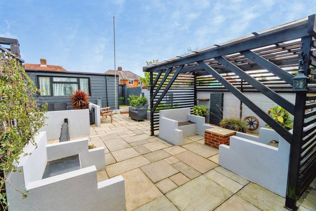 Additional image 21 of 2 bed end terrace house for saleCoxford Drove, Southampton SO16