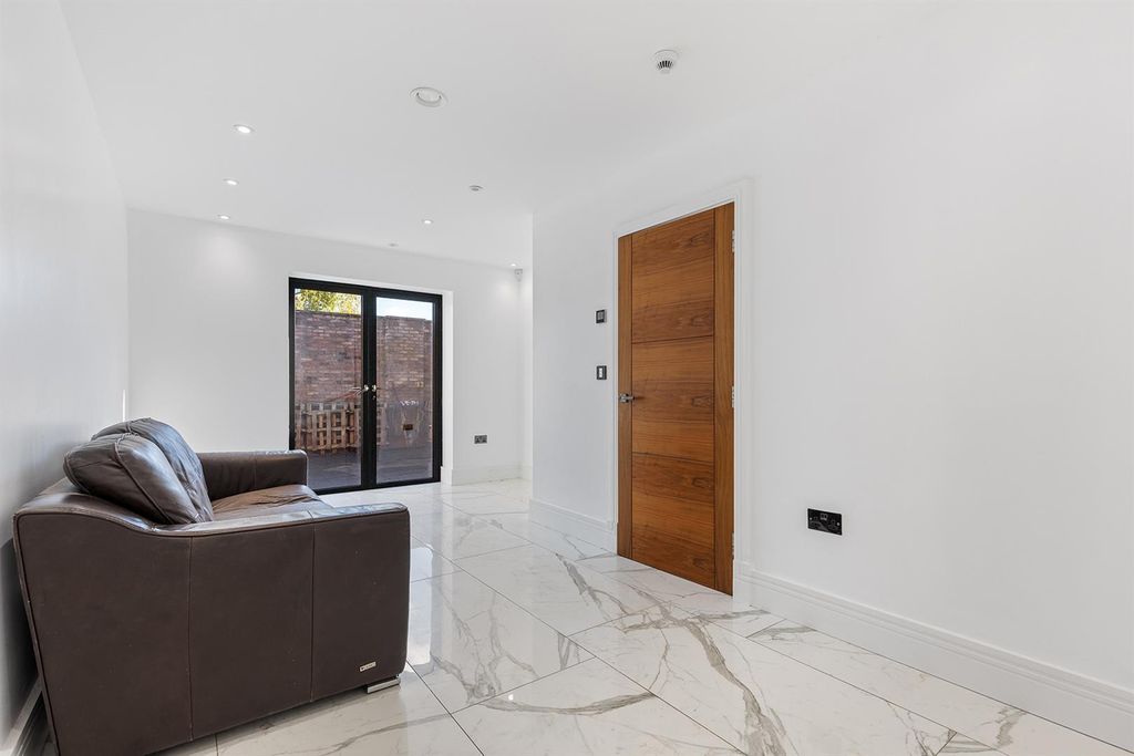 Additional image 14 of 5 bed detached house for saleThe Village, Earswick, York YO32