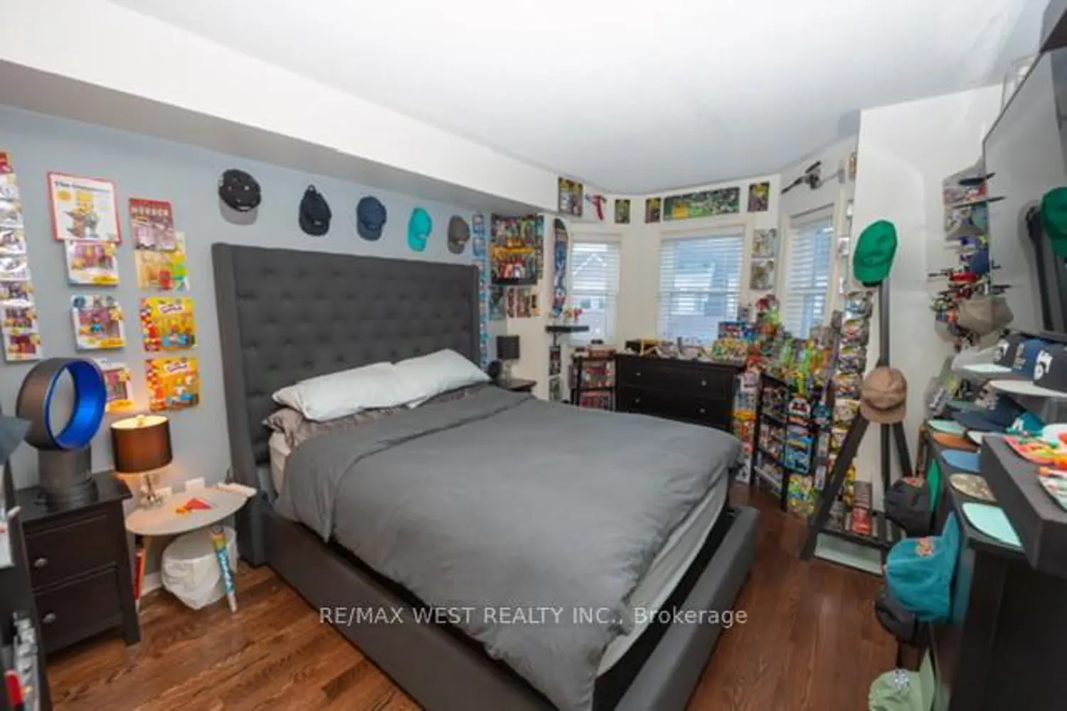 Additional image 12 of 760 Lawrence Avenue 59