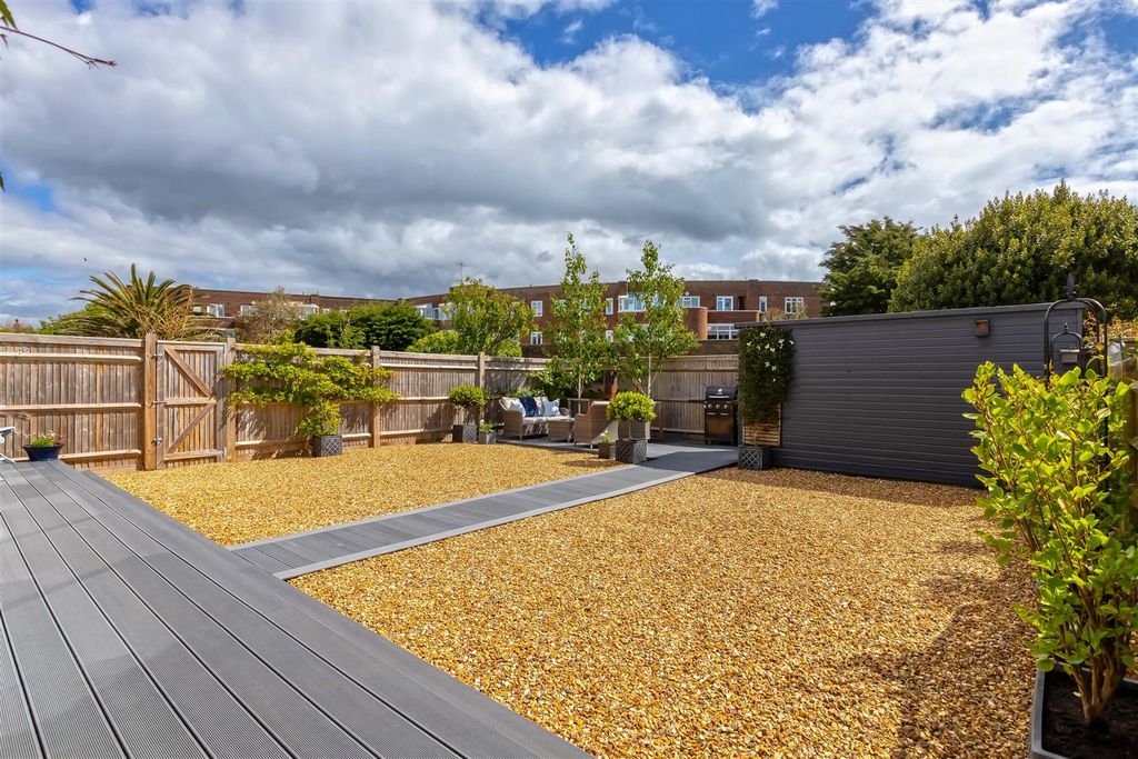 Additional image 23 of 3 bed flat for saleWallace Avenue, Worthing BN11