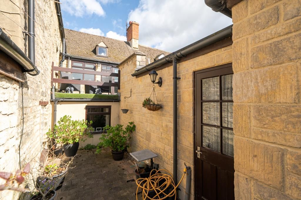 Additional image 22 of 4 bed cottage for saleCorn Street, Witney OX28