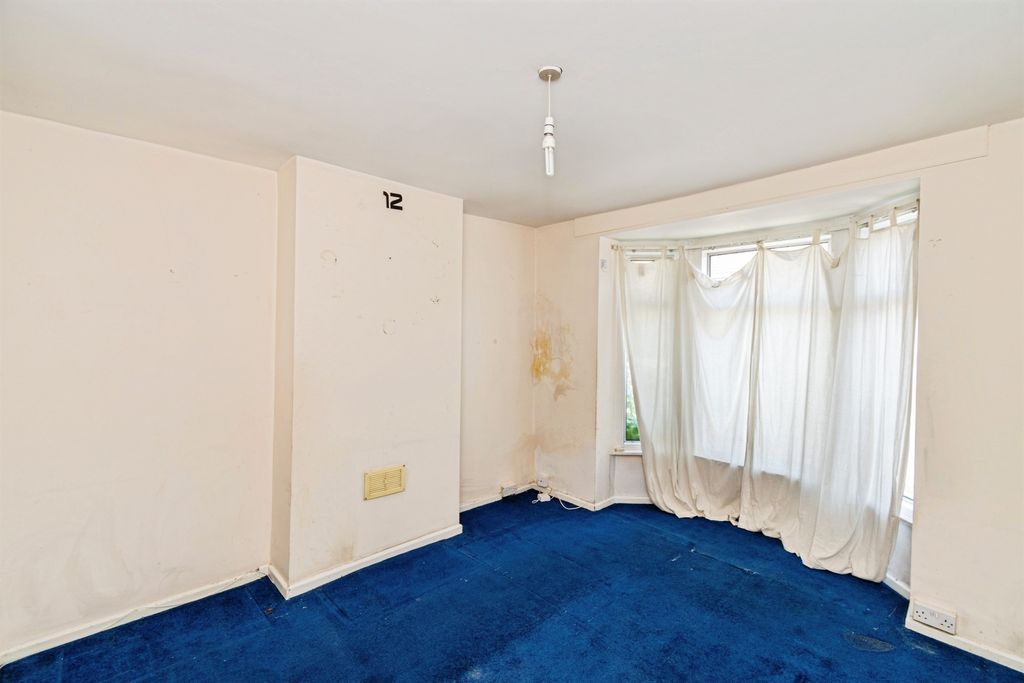 Additional image 2 of 3 bed terraced house for salePortswood Road, Southampton SO17