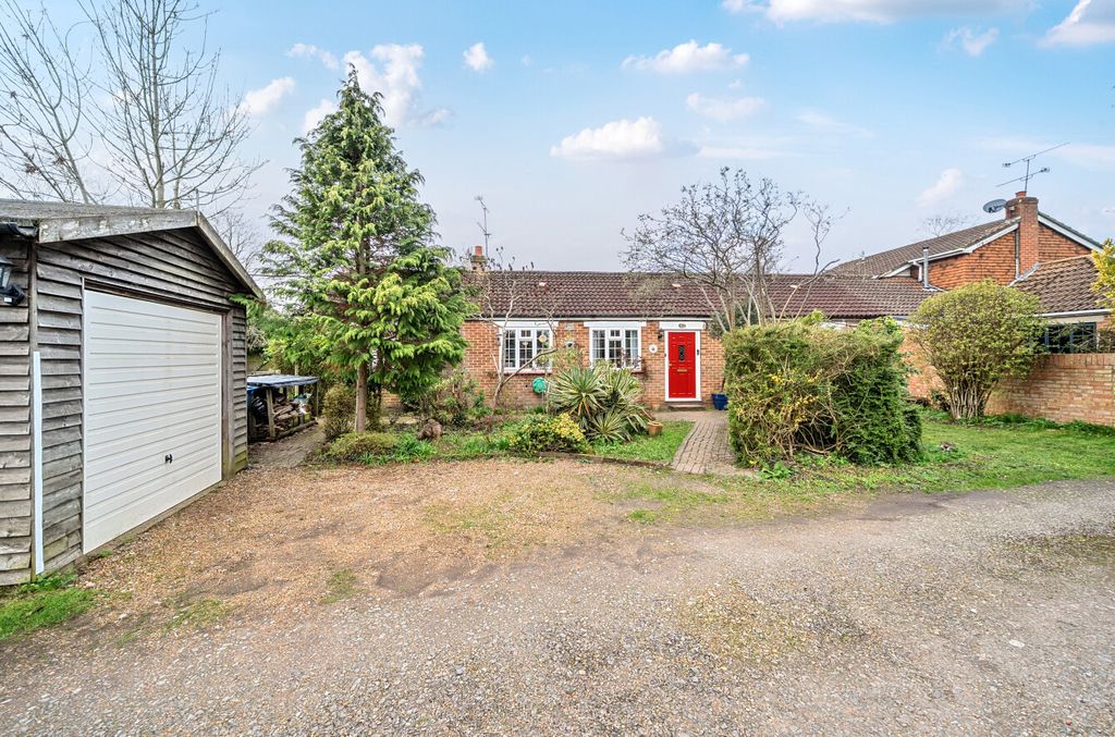 Additional image 9 of 4 bed bungalow for saleMoulsham Lane, Yateley, Hampshire GU46