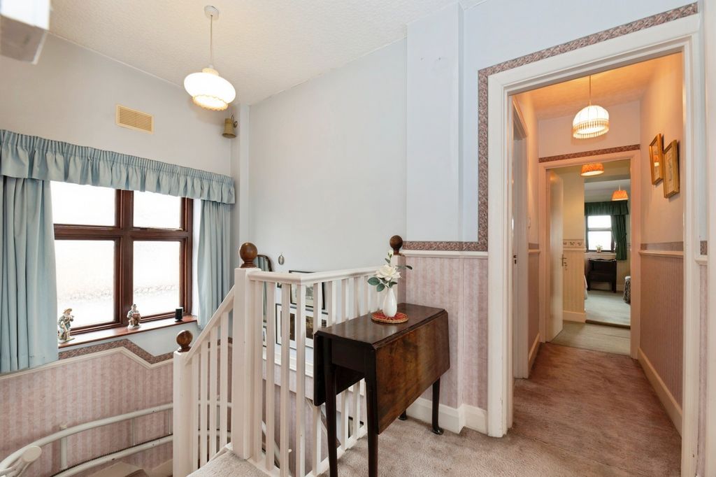 Additional image 18 of 4 bed detached house for saleManor Way, Worcester Park KT4
