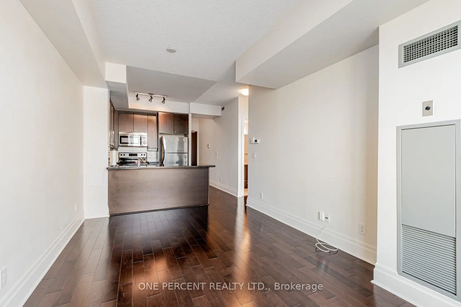 Additional image 8 of 21 Upper Duke Crescent 401