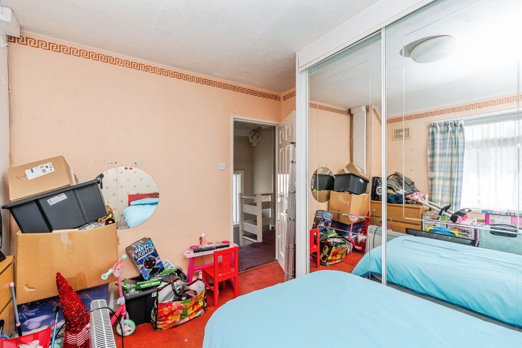 Additional image 16 of 3 bed semi-detached house for saleCotswold Road, Southampton SO16