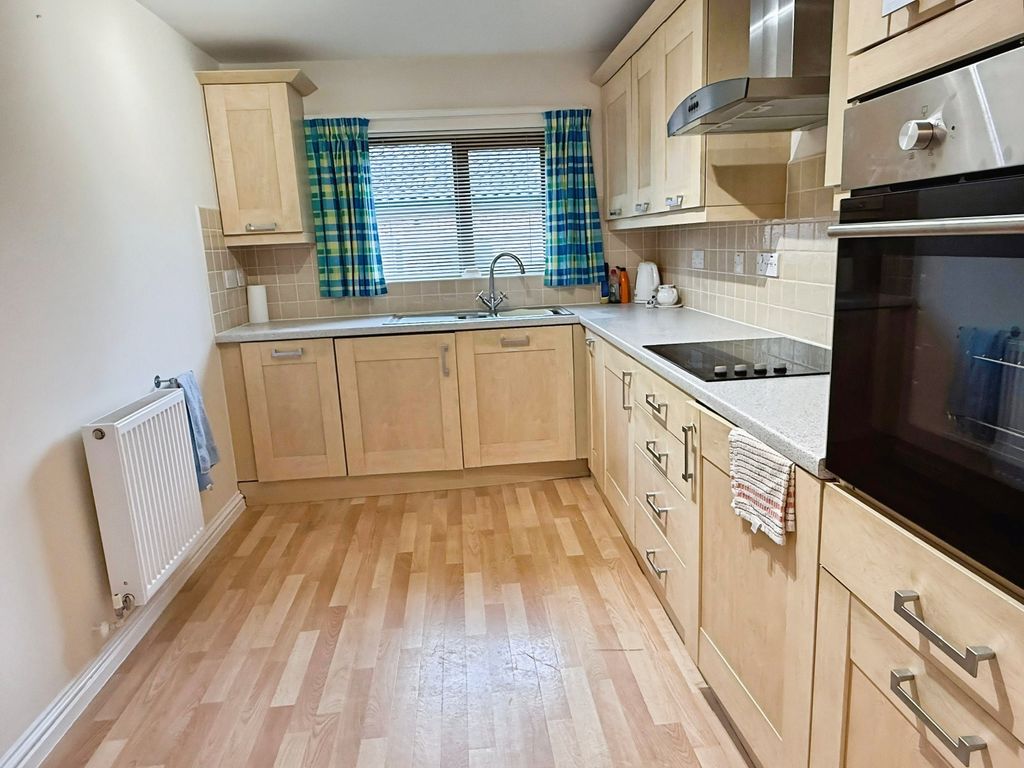 Additional image 2 of 2 bed flat for saleHoneywell Close, Oadby LE2