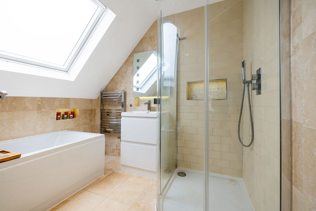 Additional image 8 of 3 bed detached house for saleDownsway, Whyteleafe CR3
