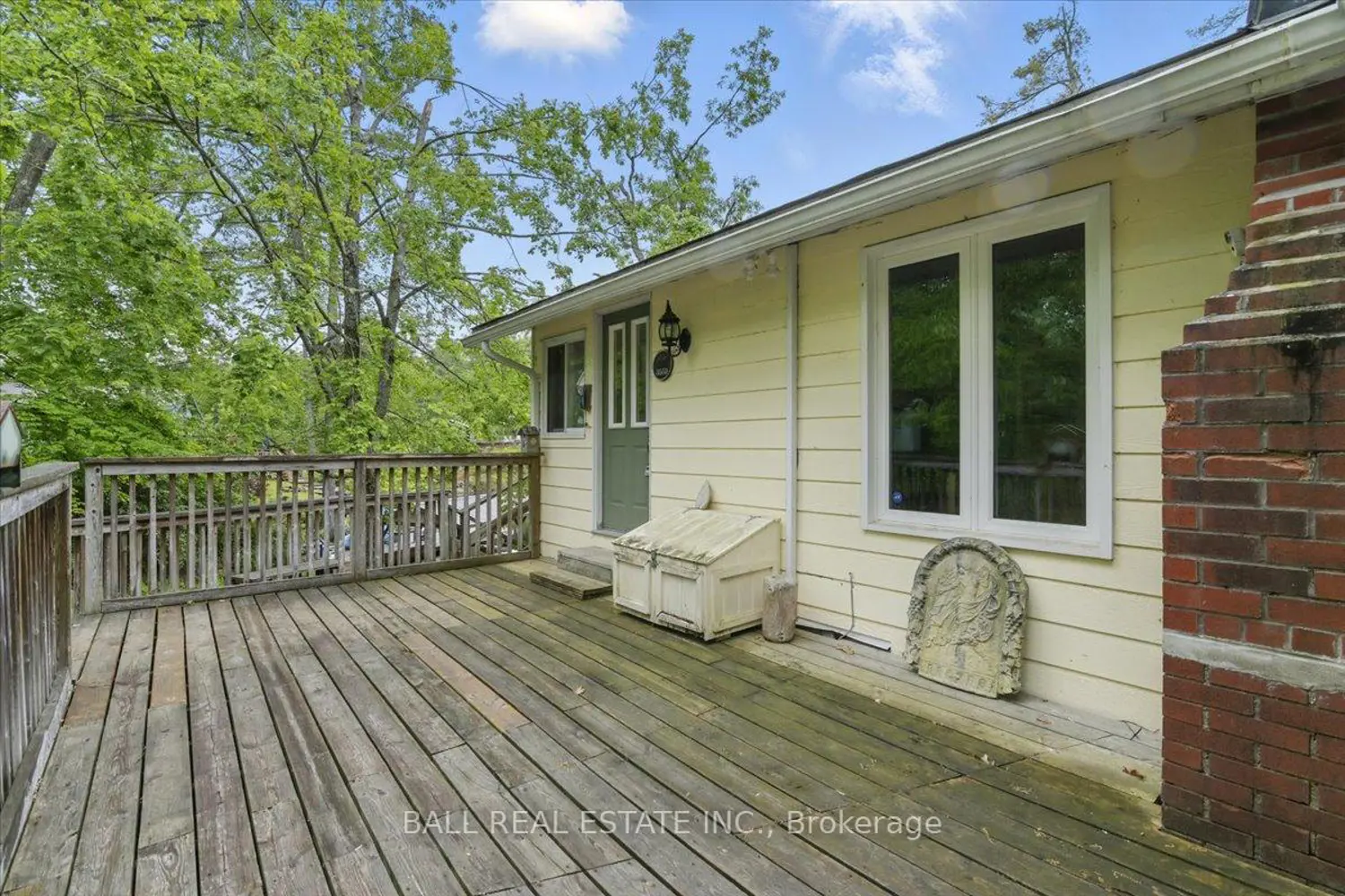 3559 Harbour Point Lane photo 2