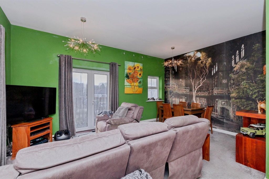 Additional image 7 of 2 bed flat for saleLoughland Close, Blaby, Leicester LE8