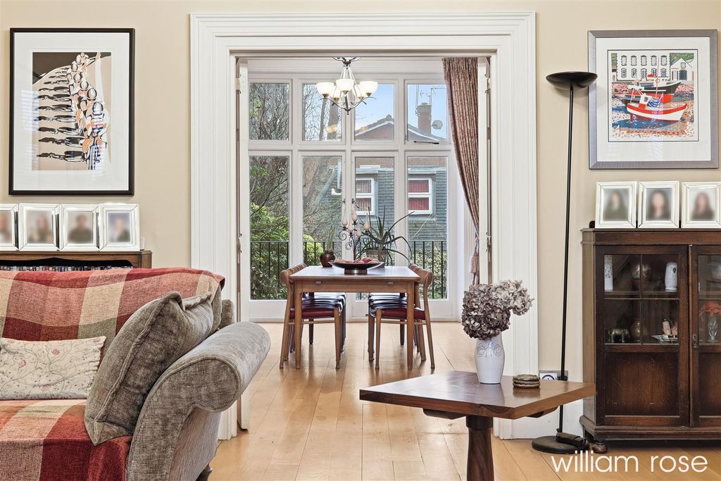 Additional image 6 of 7 bed semi-detached house for saleBroomhill Road, Woodford Green IG8