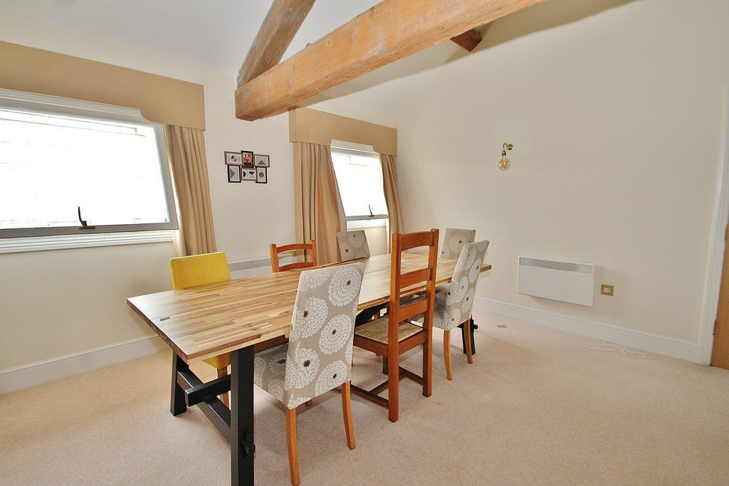 Additional image 13 of 3 bed flat for saleWoodford Mill, Witney OX28