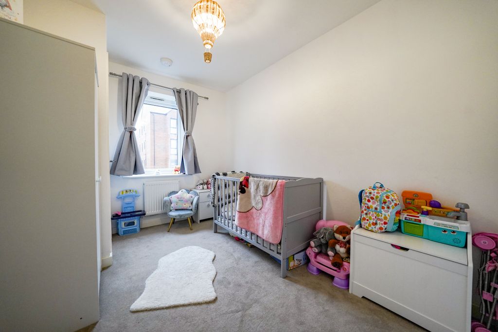 Additional image 9 of 2 bed flat for saleRound Meadow Road, Leicester LE4