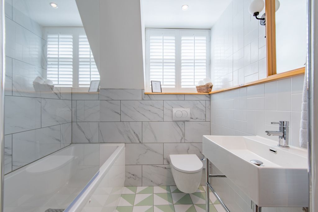 Additional image 12 of 2 bed flat for salePettman Mews Island Wall, Whitstable CT5