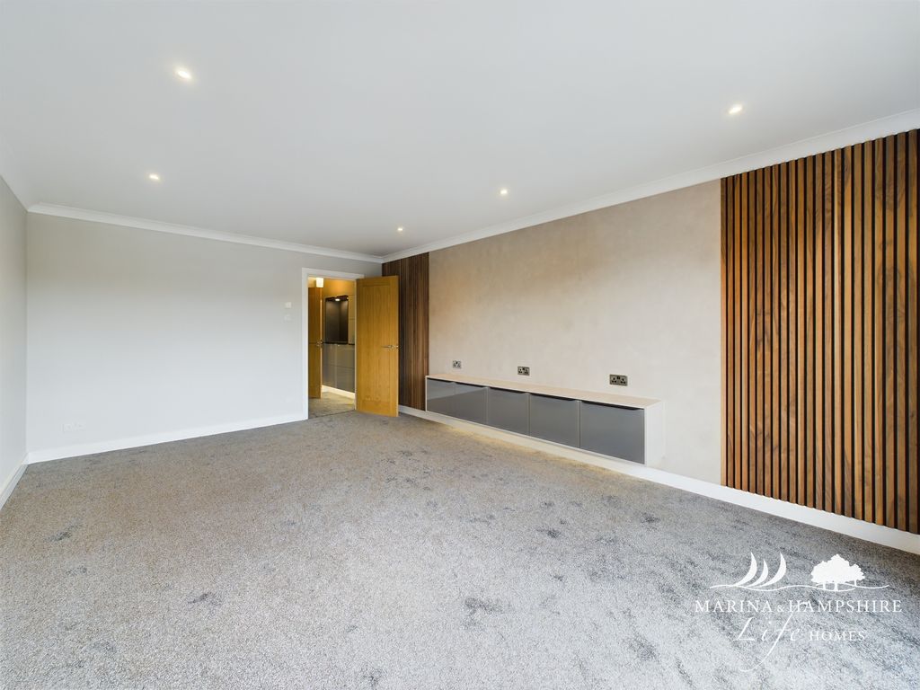 Additional image 13 of 3 bed terraced house for saleCarbis Close, Portsmouth PO6