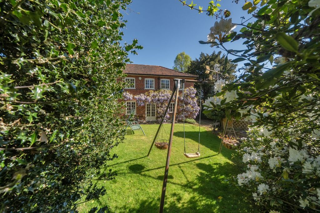Additional image 11 of 4 bed semi-detached house for saleUplands Way, Highfield, Southampton, Hampshire SO17