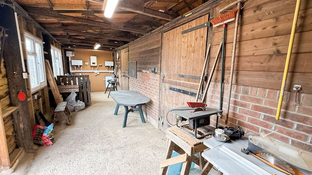 Additional image 61 of 8 bed detached house for saleBroadend Road, Wisbech PE14