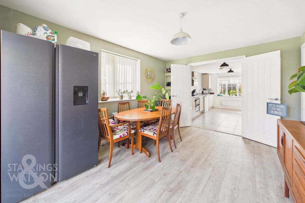 Additional image 3 of 4 bed detached house for saleSwallow Drive, Wymondham NR18