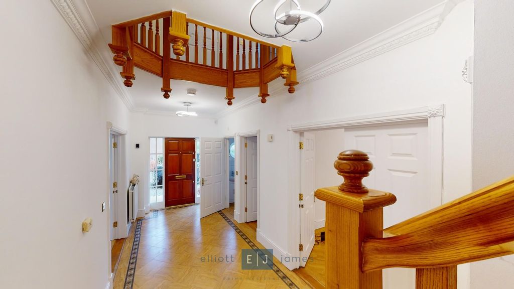 Additional image 2 of 6 bed detached house for saleRegents Drive, Woodford Green IG8