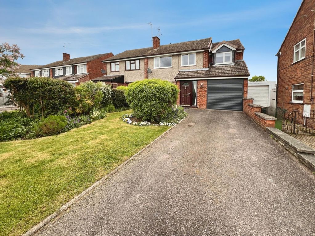4 bed semi-detached house for saleShelley Road, Enderby, Leicester LE19