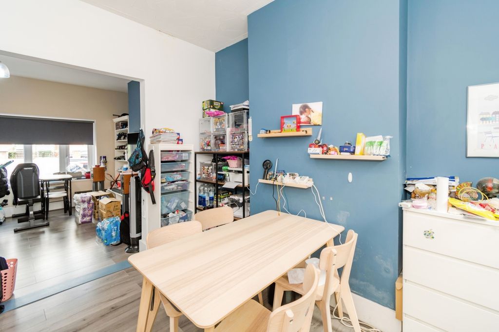 Additional image 6 of 3 bed semi-detached house for saleHill Lane, Southampton, Hampshire SO15