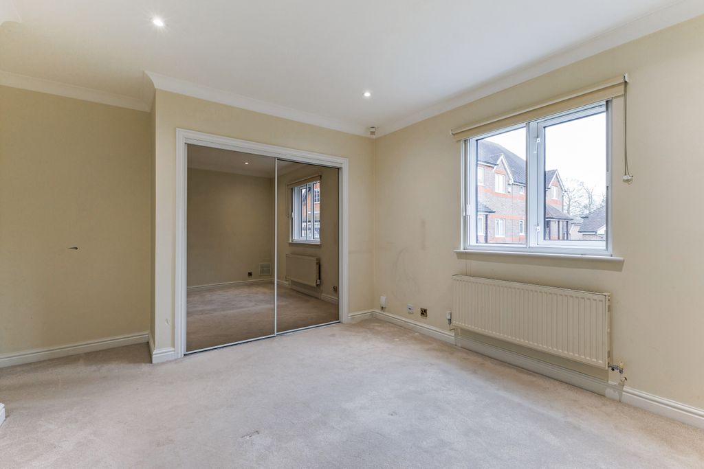 Additional image 12 of 2 bed flat for saleWindsor Road, Windsor SL4