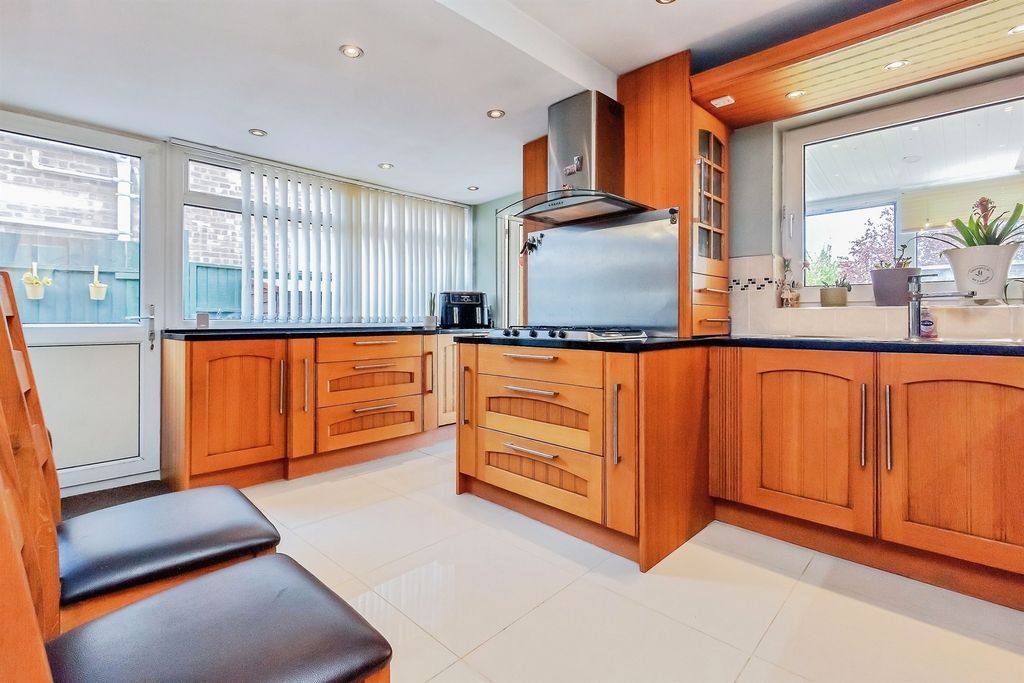 Additional image 7 of 3 bed detached bungalow for saleWelland View Road, Cottingham, Market Harborough LE16