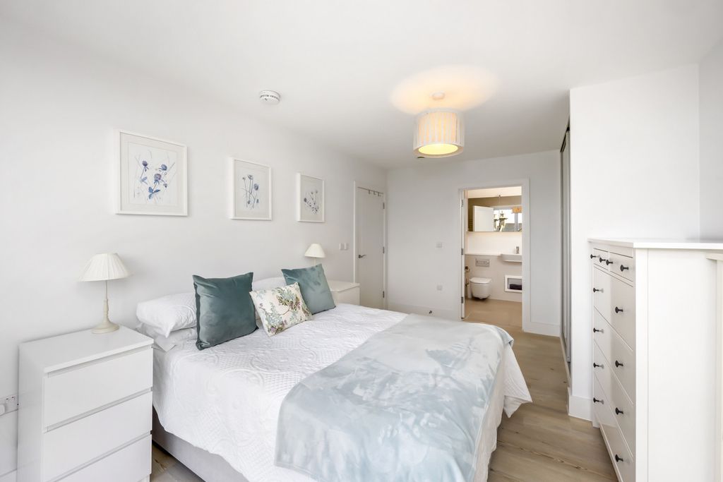 Additional image 15 of 2 bed flat for saleBrighton Road, Worthing BN11