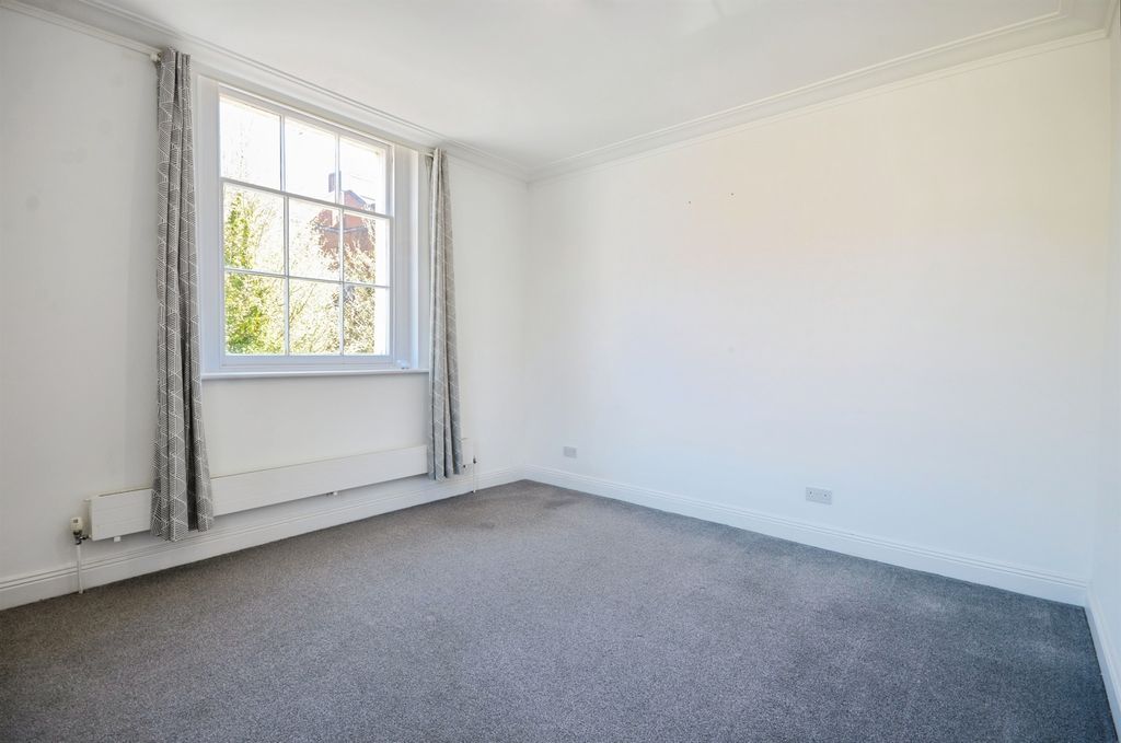 Additional image 12 of 2 bed flat for saleGrosvenor Square, Southampton SO15