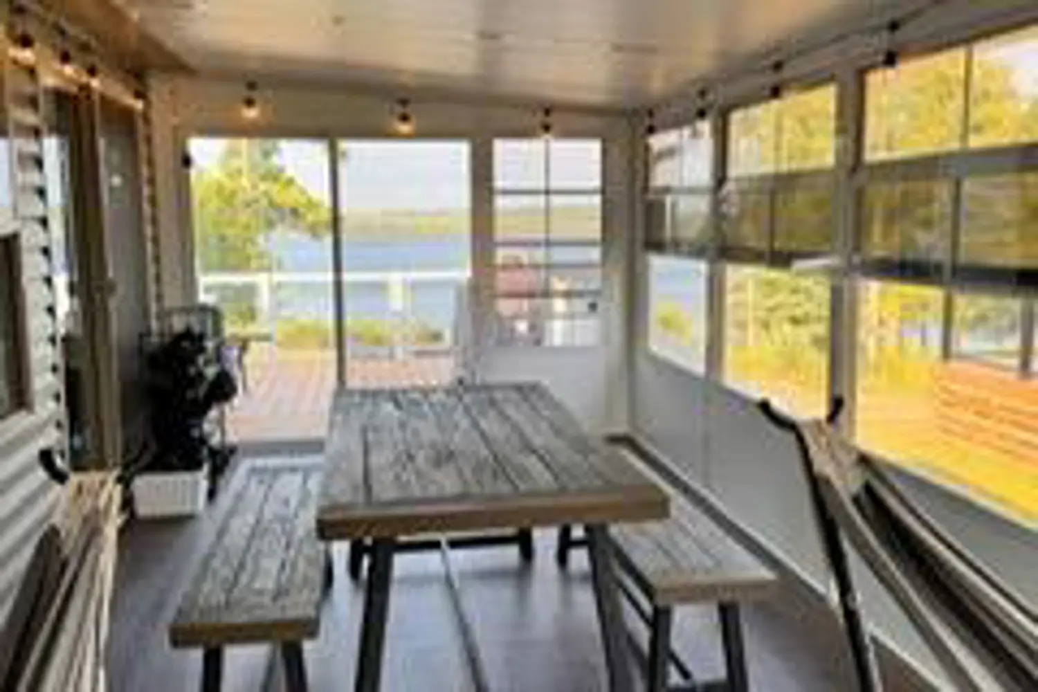 Additional image 6 of 2612 Victoria Road