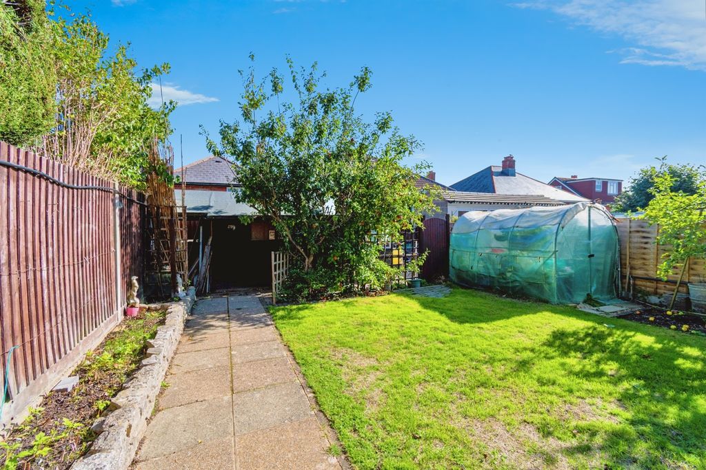 Additional image 15 of 4 bed detached house for saleSt. James Road, Southampton SO15