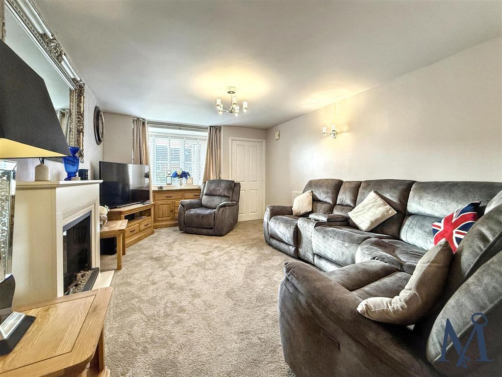 Additional image 8 of 4 bed property for saleChapman Close, Barlestone, Nuneaton CV13