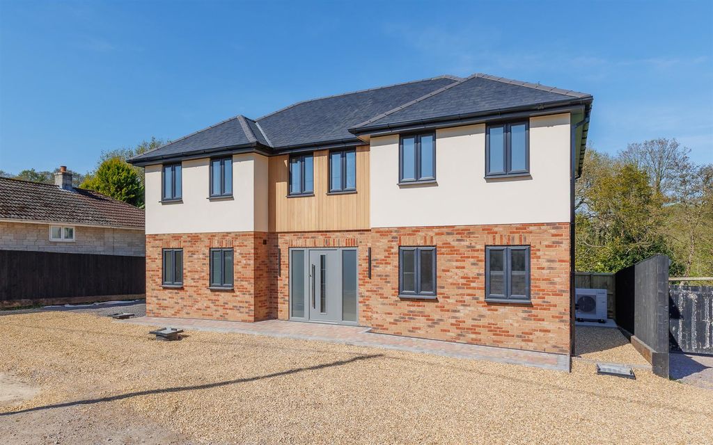 Additional image 19 of 5 bed property for saleBlackwater, Isle Of Wight PO30
