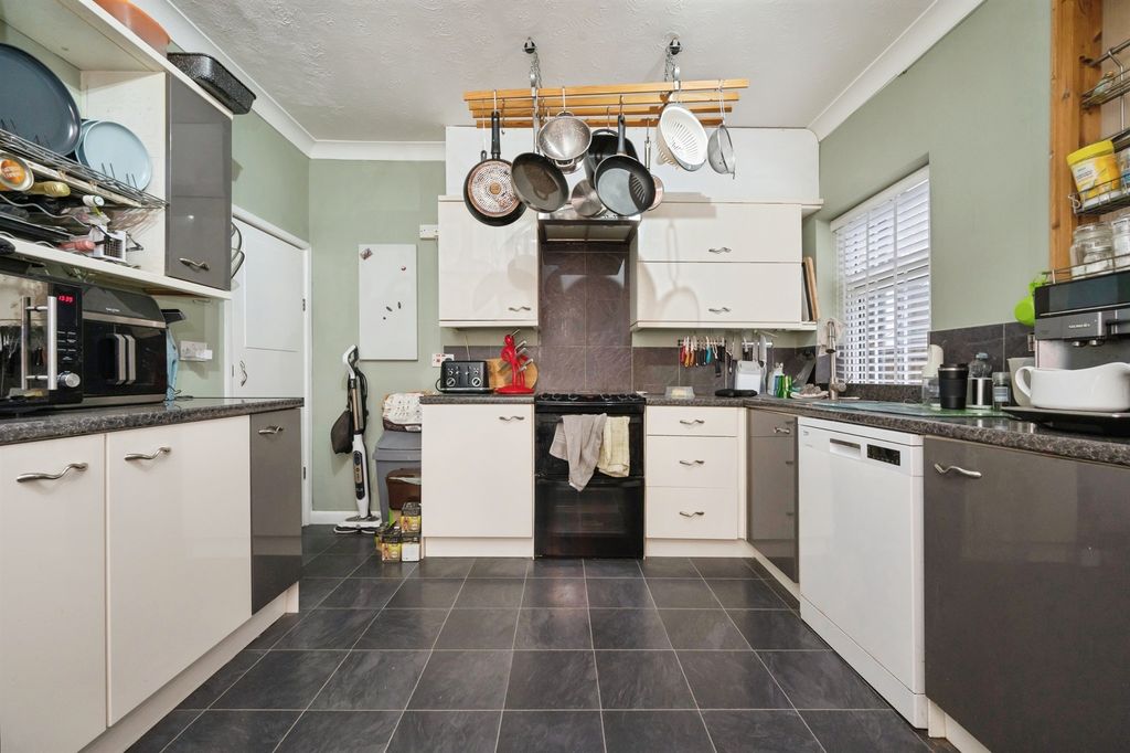 Additional image 3 of 3 bed terraced house for saleWeston Grove Road, Southampton SO19