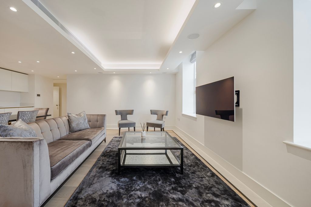 Additional image 9 of 2 bed flat for saleRichmond Hill, Richmond, London TW10