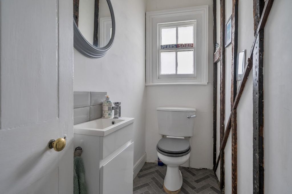 Additional image 9 of 2 bed flat for saleHigh Street, Portsmouth PO1