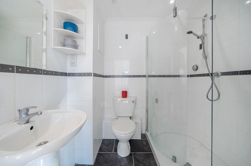 Additional image 11 of 2 bed flat for saleLondon Road, Southampton, Hampshire SO15