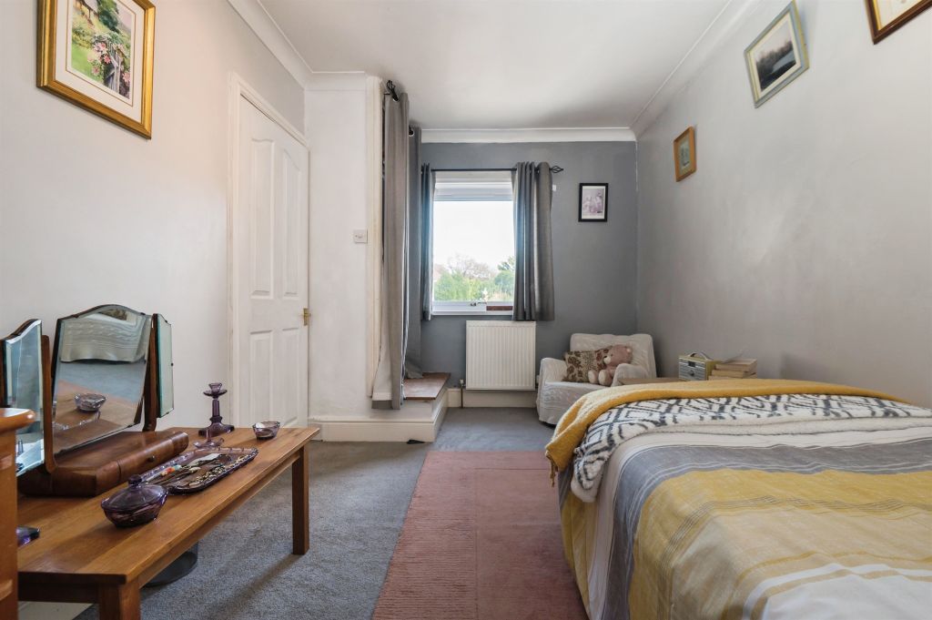Additional image 11 of 4 bed semi-detached house for saleCoxford Road, Southampton SO16