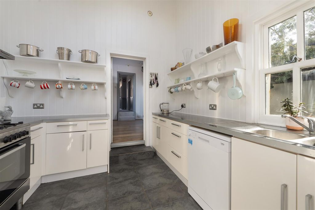 Additional image 13 of 5 bed detached house for saleIsland Wall, Whitstable CT5