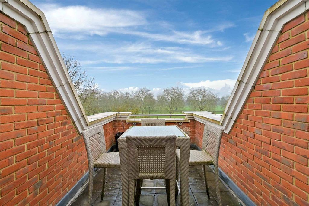 Additional image 27 of 5 bed terraced house for saleKings Road, Windsor, Berkshire SL4