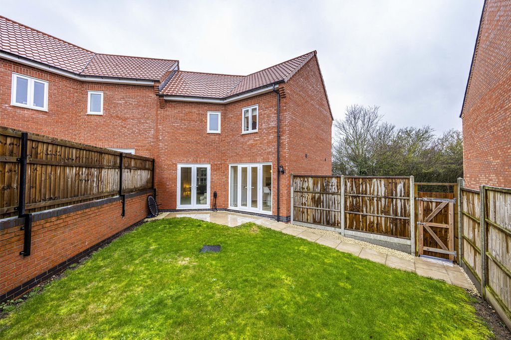 Additional image 16 of 3 bed semi-detached house for saleWoolsthorpe Close, Melton Mowbray LE13