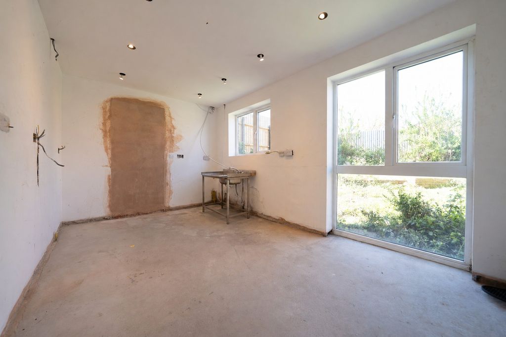 Additional image 4 of 3 bed semi-detached house for saleWalker Road, Thurmaston, Leicestershire LE4